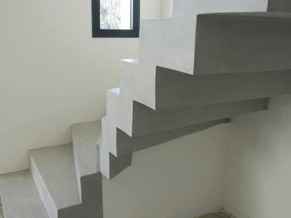 Création d'escalier en béton Amiens